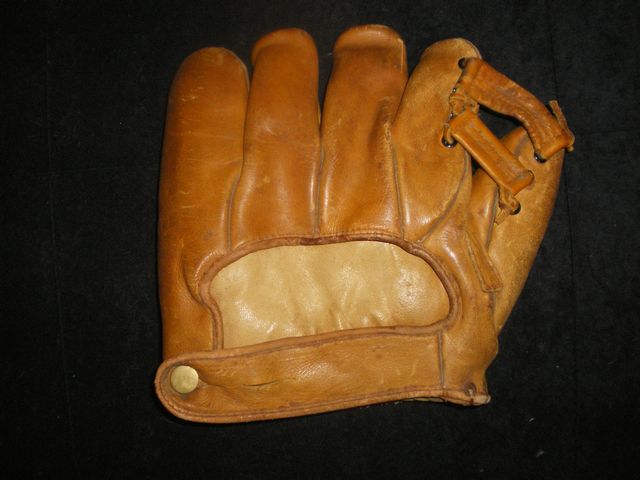 Bill Nicholson TruSport G750 Back